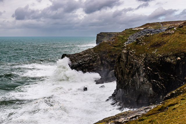 Simon Bourne, photography, photographer, Tintagel, Cornwall, portfolio, image, winter, afternoon, Dunderhole Point, cove, storm, surf, waves, sea, cliffs, island, YHA